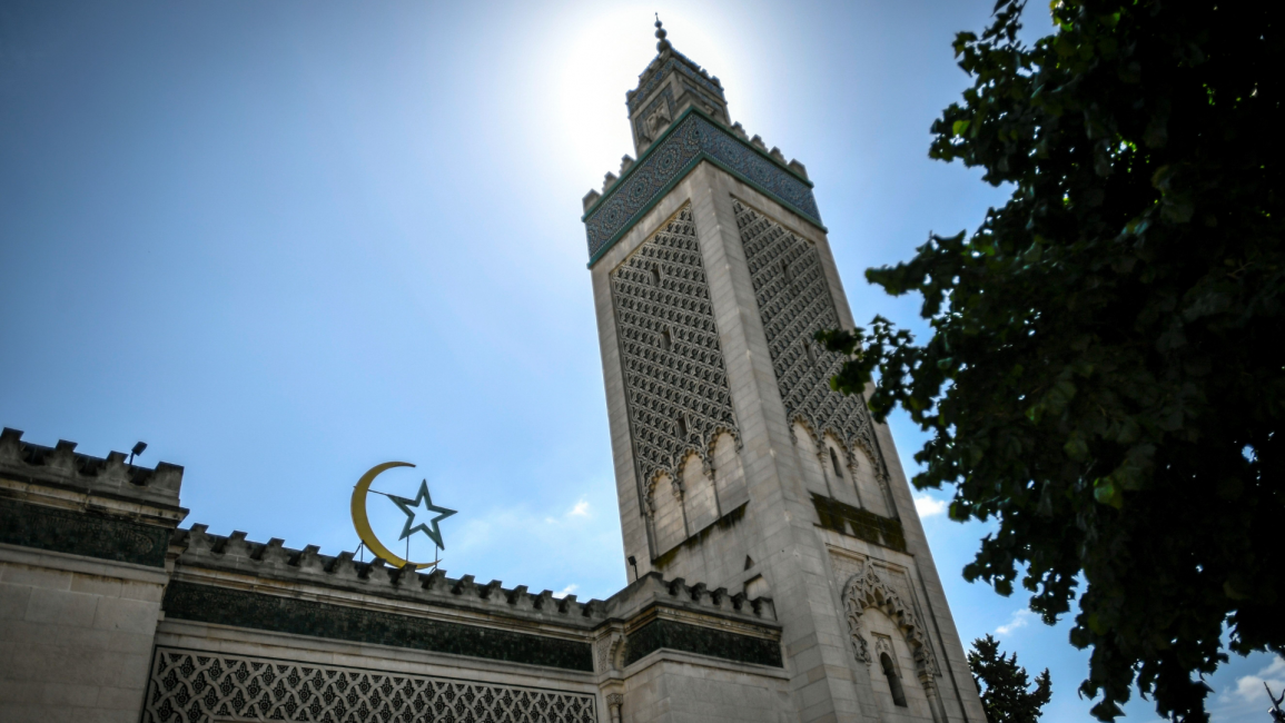 Politisi Sayap Kanan Marine Le Pen Tuntut Lebih Banyak Penutupan Masjid Di Prancis